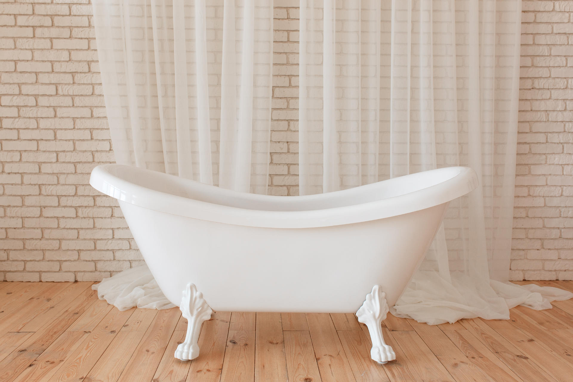 Which Bathtub Material Can Add More Value To Your Home