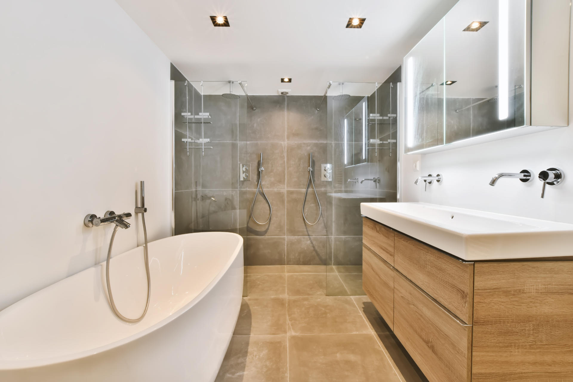 Top Ways To Design The Perfect Couples Bathroom