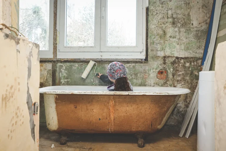 Five Signs Your Bathroom Needs a Fit and Install